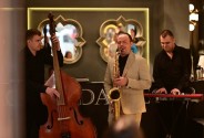 Живая музыка Simple Jazz