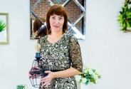 Поющая ведущая Федосеева Жаннета