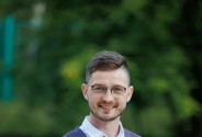 Ведущий Баркин Андрей