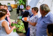 Ведущая и певец Шеремет Елена и Илья