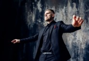 Ведущий Владимиров Александр