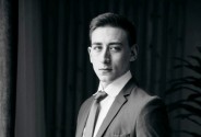 Ведущий Савченко Роман