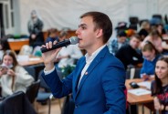 Ведущий Свешников Илья