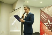 Ведущий Свешников Илья