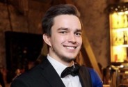 Ведущий  Лобанов Иван