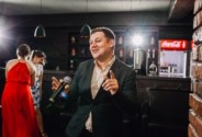 Ведущий Бисеров Виктор
