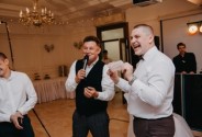 Ведущий Бисеров Виктор