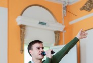 Ведущий Свешников Илья