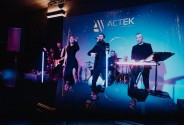 Музыкальная кавер-группа Let's Dance!
