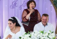 Ведущая и певец Шеремет Елена и Илья