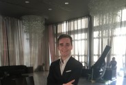 Ведущий Агафонов Кирилл