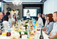 Ведущая Синица Евгения