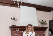 Ведущая Медведева Юлия